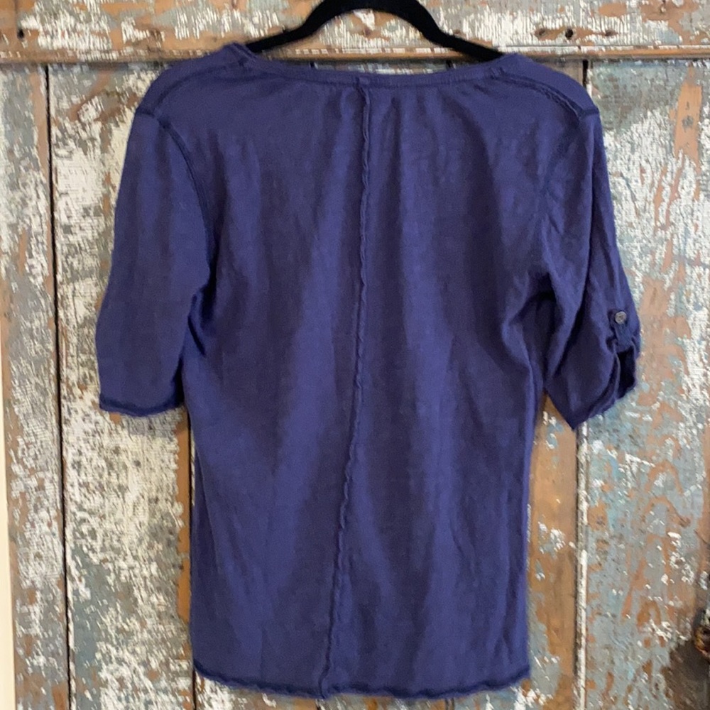 Silver jeans size large shirt - Picture 3 of 3